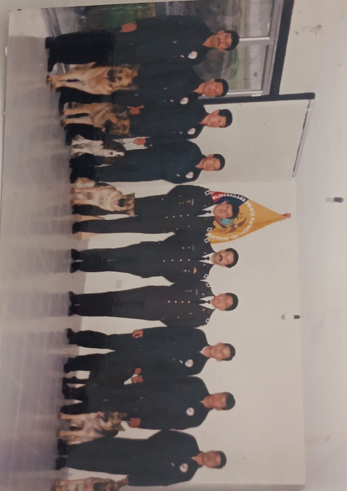 Servicio Antidrogas en el Aeropuerto Mariscal Sucre